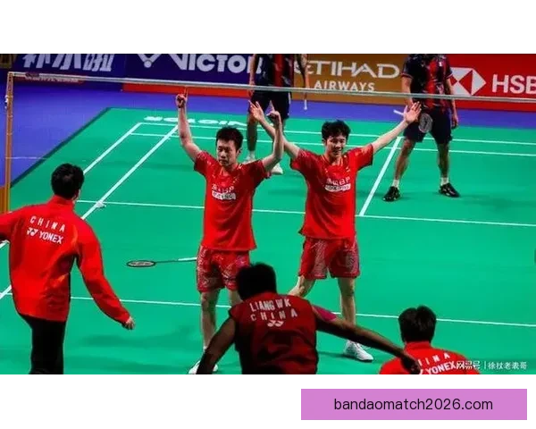 中国3-1战胜法国成功卫冕 第12次捧起汤姆斯杯再创辉煌 中国3-1战胜法国成功卫冕 第12次捧起汤姆斯杯再创辉煌
